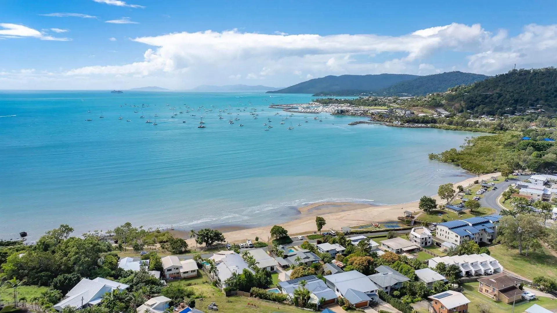 Whitsunday Escape - Beachfront With Private Pool Cannonvale Apartment