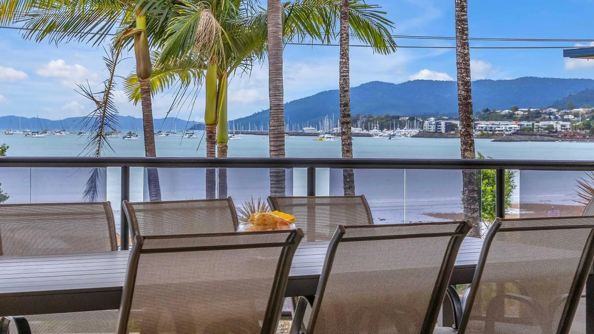 Whitsunday Escape - Beachfront With Private Pool Cannonvale Apartment