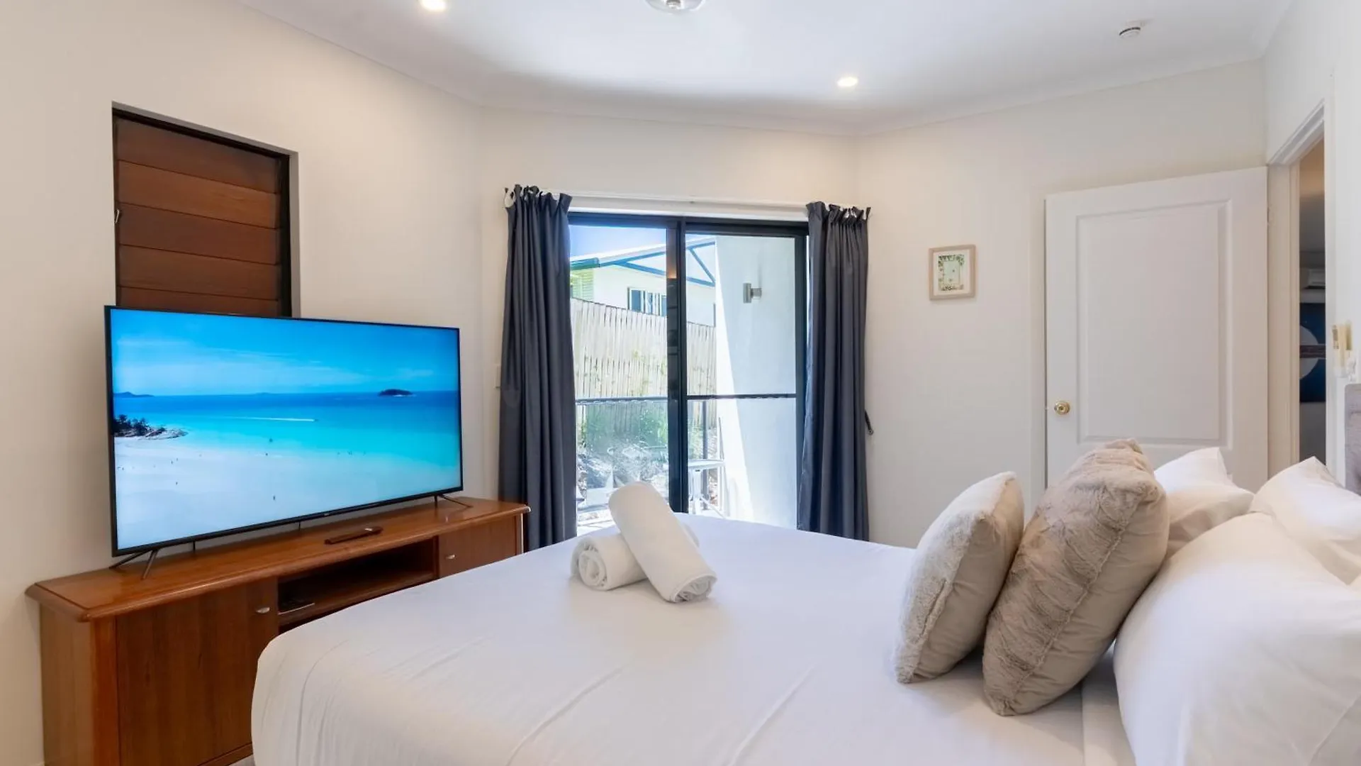 Whitsunday Escape - Beachfront With Private Pool location