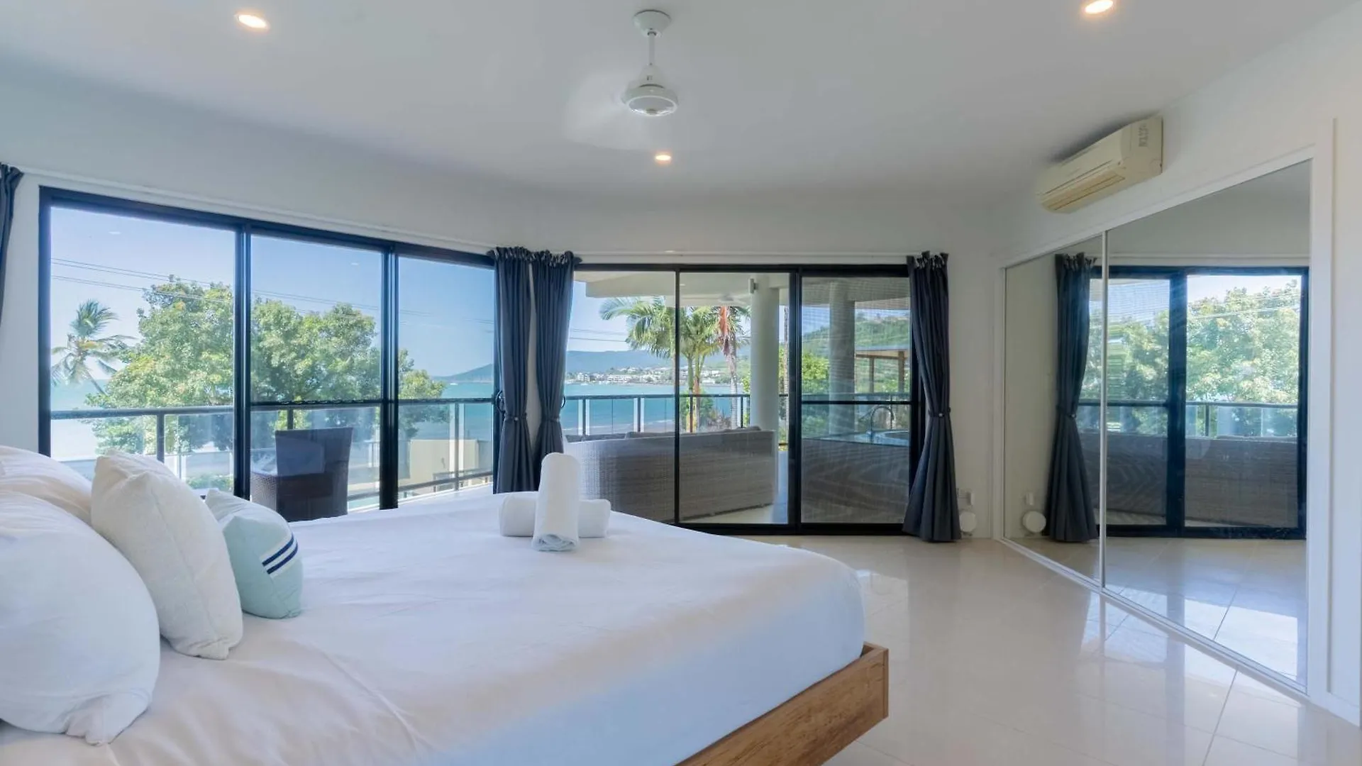 Whitsunday Escape - Beachfront With Private Pool Cannonvale Australia