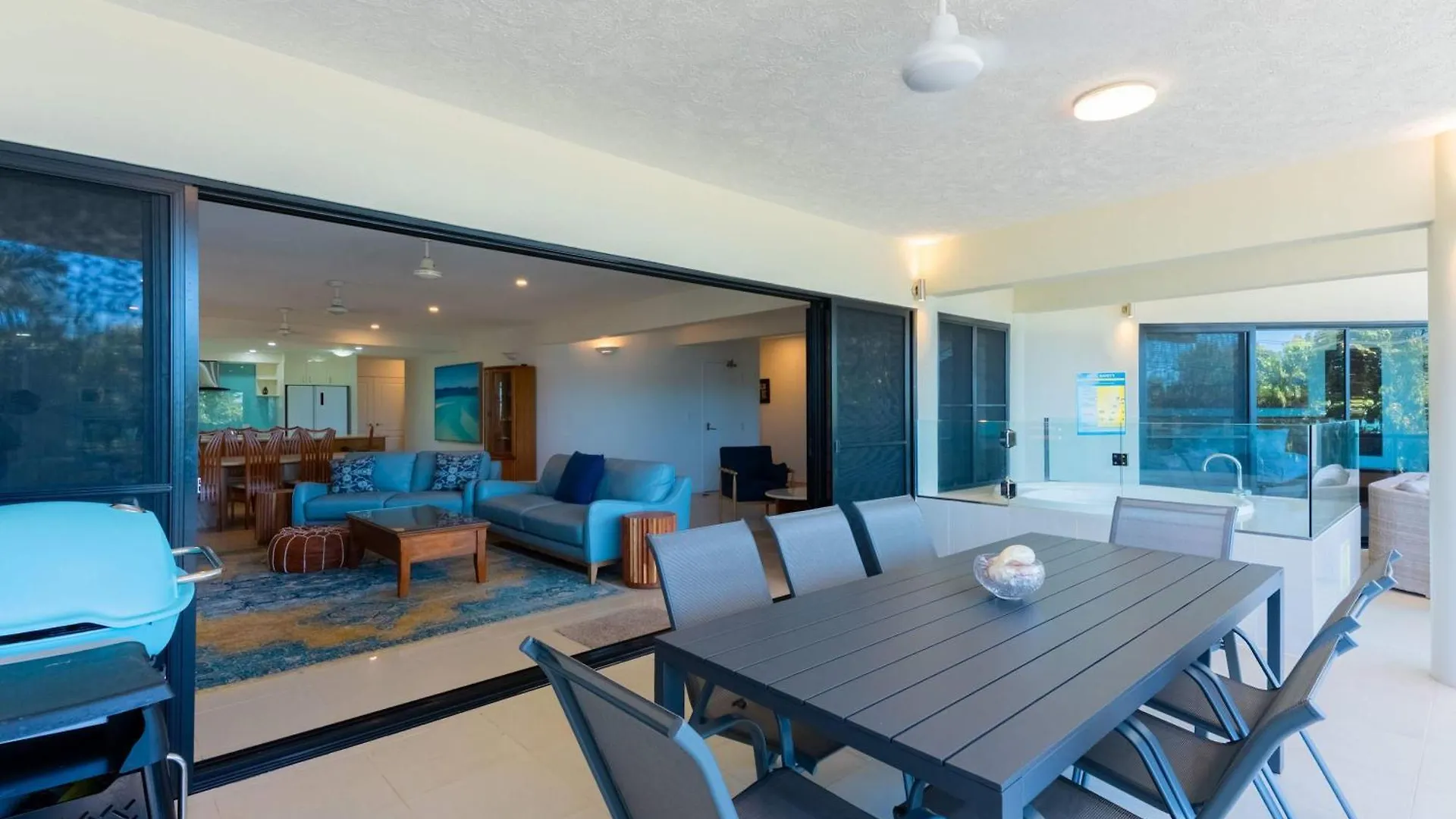 Apartment Whitsunday Escape - Beachfront With Private Pool Cannonvale