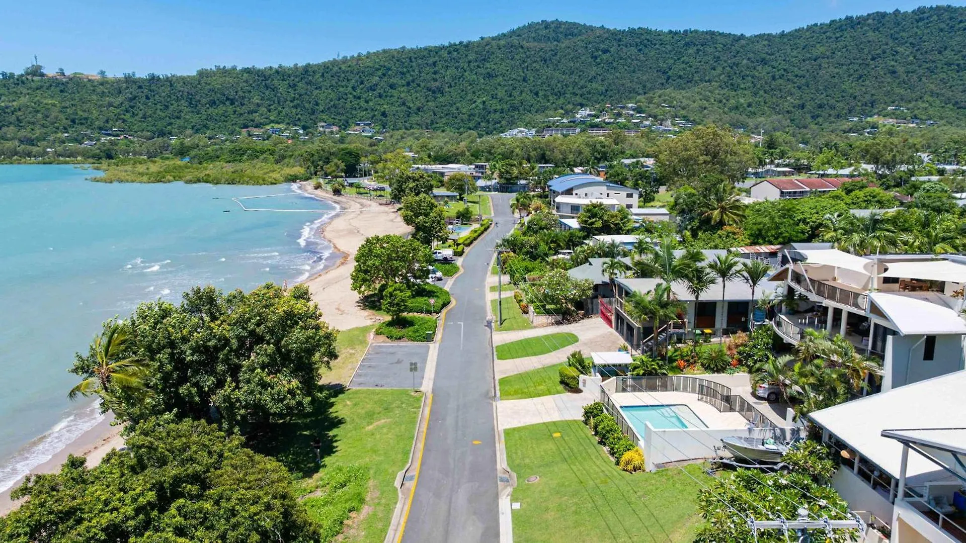 Apartment Whitsunday Escape - Beachfront With Private Pool Cannonvale