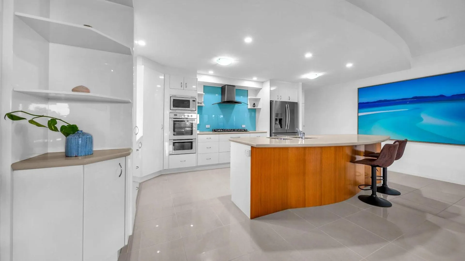 Whitsunday Escape - Beachfront With Private Pool Cannonvale